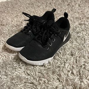 Nike volleyball court shoes
